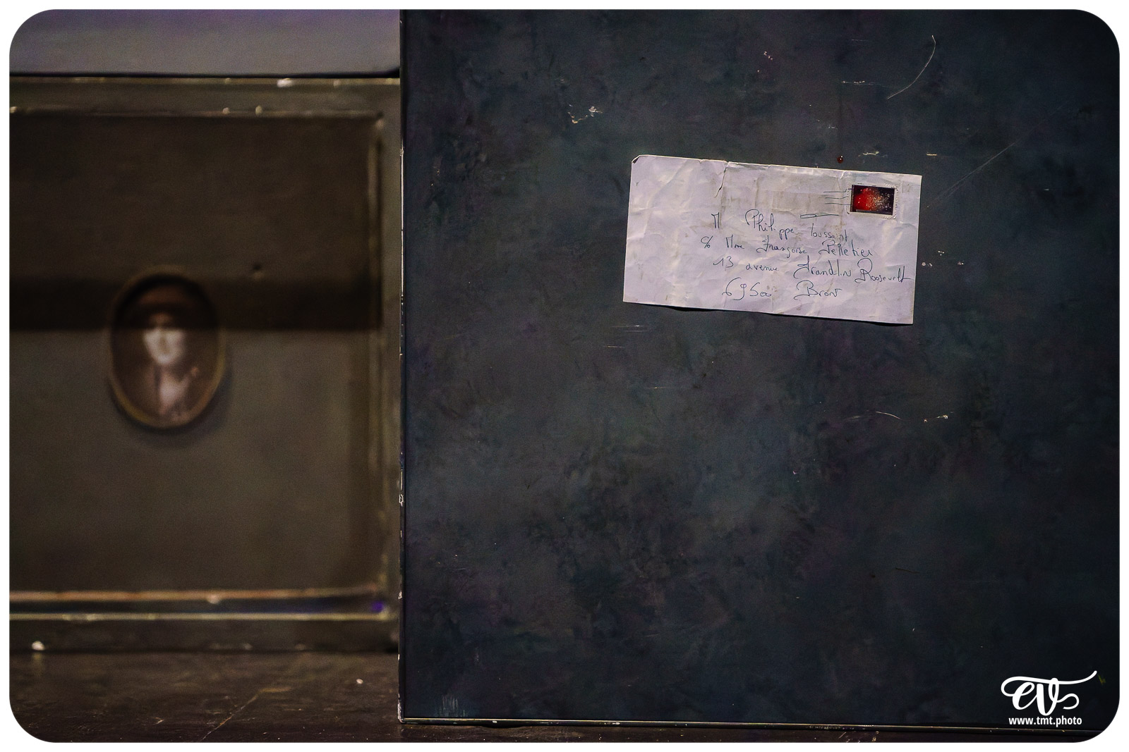 CHANGER L'EAU DES FLEURS (MATRIOSHKA PRODUCTIONS)